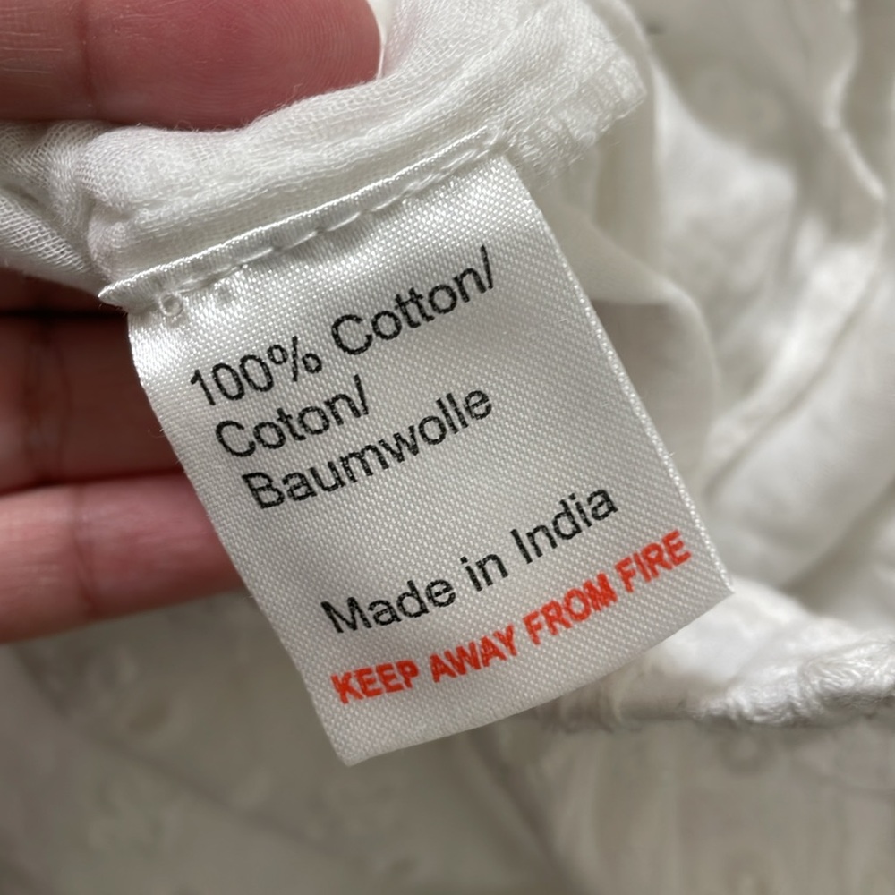 ASOS White Eyelet Short Set - Picture 10 of 10